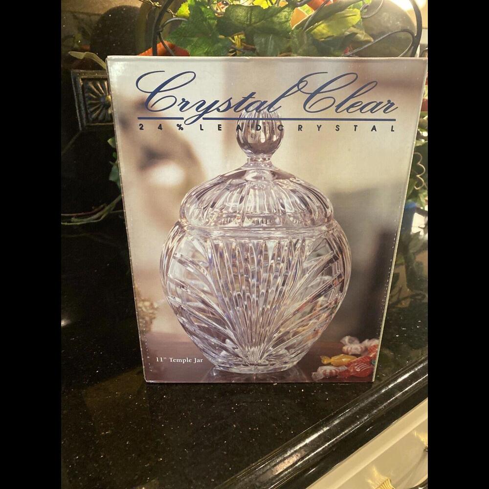 🌲🎁Massive 24% Lead Crystal 11” Temple Jar Fontain Collection Brand NEW